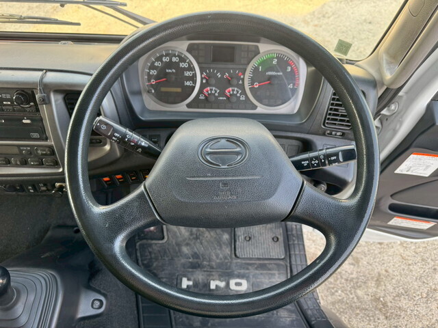 日野レンジャーアルミウイング中型（4t）[写真35]