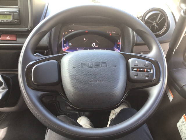 三菱ふそうキャンターダンプ小型（2t・3t）[写真09]