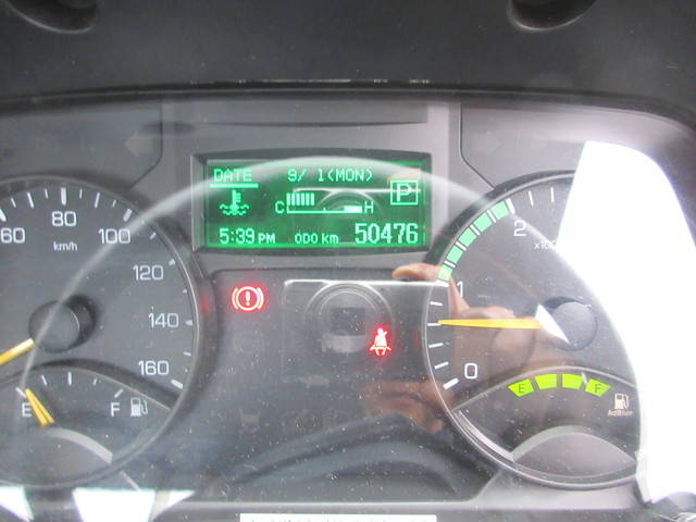 三菱ふそうキャンター平ボディ小型（2t・3t）[写真14]