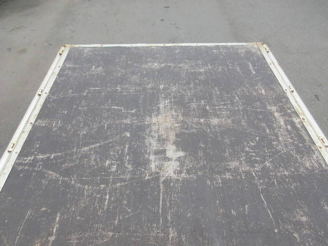 三菱ふそうキャンター平ボディ小型（2t・3t）[写真31]