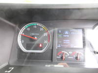 いすゞギガアルミウイング大型（10t）[写真20]