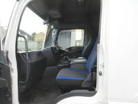 いすゞギガアルミウイング大型（10t）[写真22]