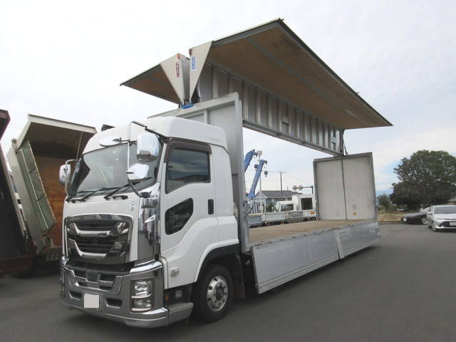 いすゞギガアルミウイング大型（10t）[写真03]