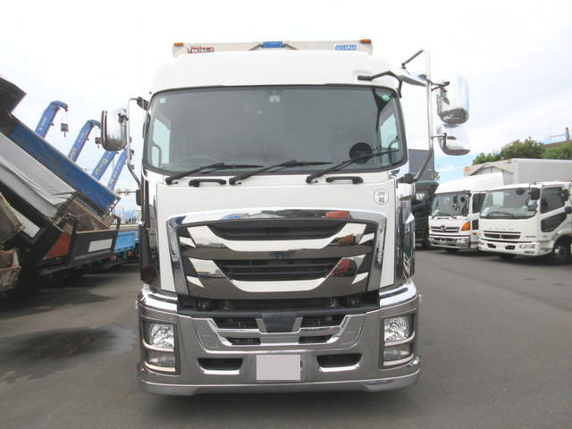 いすゞギガアルミウイング大型（10t）[写真06]