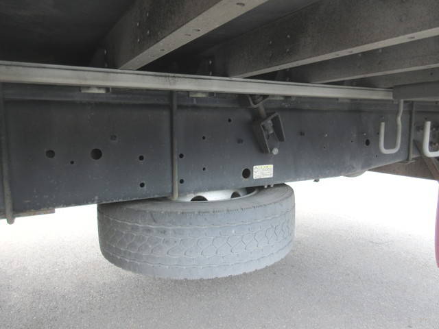 いすゞギガアルミウイング大型（10t）[写真09]