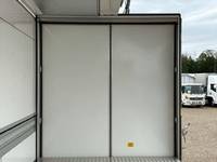 UDトラックスクオン冷蔵冷凍ウイング大型（10t）[写真14]