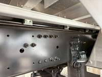 UDトラックスクオン冷蔵冷凍ウイング大型（10t）[写真18]