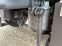 UDトラックスクオン冷蔵冷凍ウイング大型（10t）[写真19]