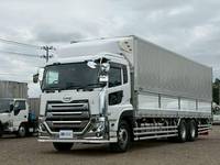 UDトラックスクオン冷蔵冷凍ウイング大型（10t）[写真01]