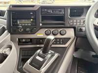 UDトラックスクオン冷蔵冷凍ウイング大型（10t）[写真23]