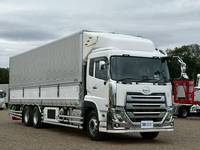UDトラックスクオン冷蔵冷凍ウイング大型（10t）[写真02]