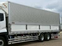 UDトラックスクオン冷蔵冷凍ウイング大型（10t）[写真07]