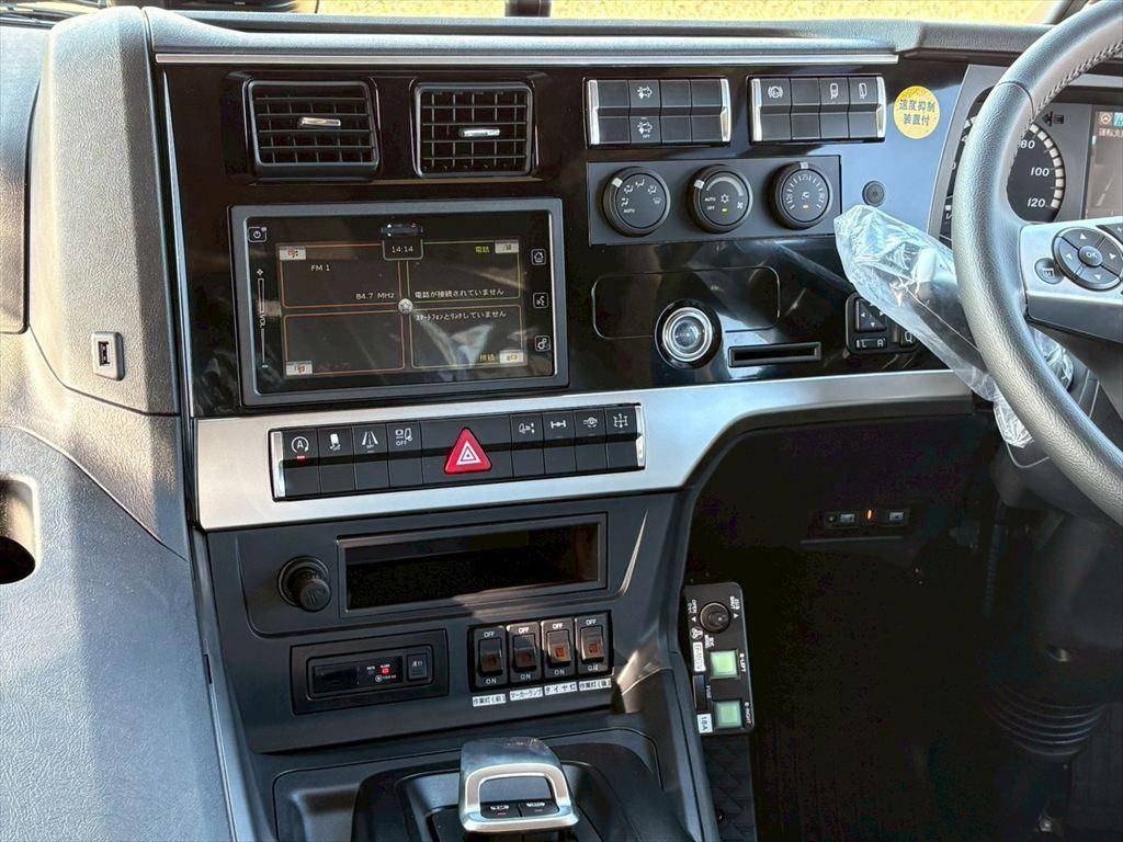 三菱ふそうスーパーグレートトレーラーヘッド（トラクターヘッド）大型（10t）[写真20]