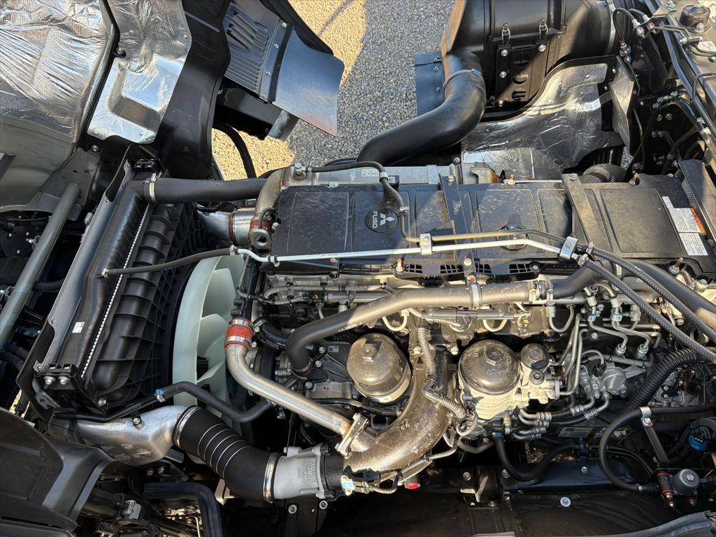 三菱ふそうスーパーグレートアルミブロック大型（10t）[写真16]