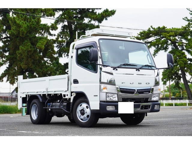 三菱ふそうキャンター平ボディ小型（2t・3t）[写真01]
