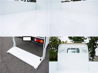 三菱ふそうキャンター平ボディ小型（2t・3t）[写真11]