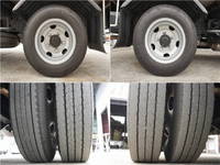 三菱ふそうキャンター平ボディ小型（2t・3t）[写真17]