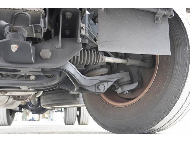 三菱ふそうキャンター平ボディ小型（2t・3t）[写真18]