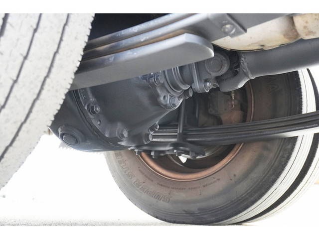 三菱ふそうキャンター平ボディ小型（2t・3t）[写真19]