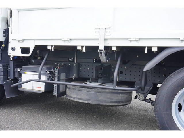 三菱ふそうキャンター平ボディ小型（2t・3t）[写真21]