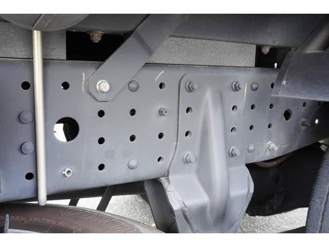 三菱ふそうキャンター平ボディ小型（2t・3t）[写真24]