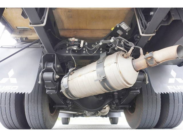 三菱ふそうキャンター平ボディ小型（2t・3t）[写真26]