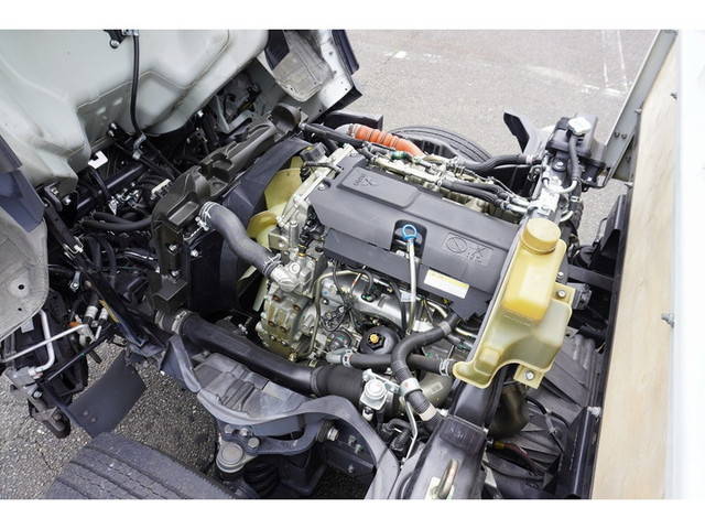 三菱ふそうキャンター平ボディ小型（2t・3t）[写真27]