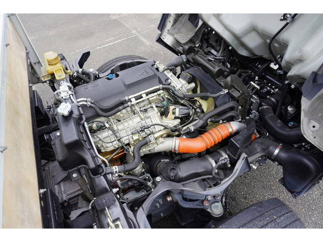 三菱ふそうキャンター平ボディ小型（2t・3t）[写真28]