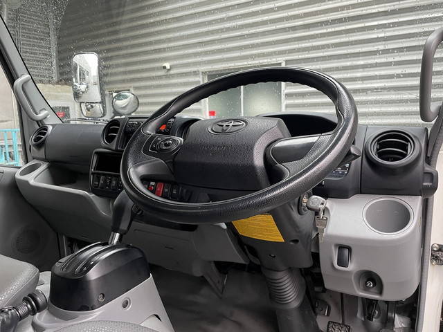 トヨタトヨエースアルミバン小型（2t・3t）[写真14]
