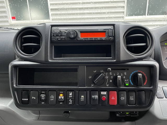 トヨタトヨエースアルミバン小型（2t・3t）[写真15]