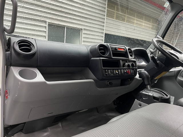 トヨタトヨエースアルミバン小型（2t・3t）[写真18]