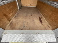 トヨタトヨエースアルミバン小型（2t・3t）[写真22]