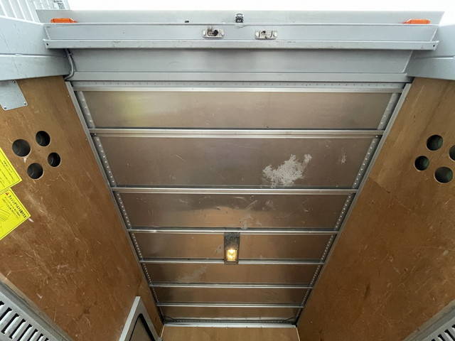 トヨタトヨエースアルミバン小型（2t・3t）[写真23]