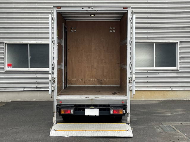 トヨタトヨエースアルミバン小型（2t・3t）[写真05]