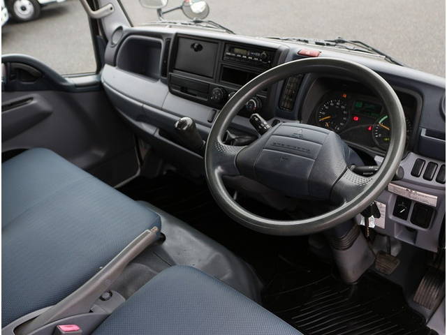 三菱ふそうキャンターダンプ小型（2t・3t）[写真24]