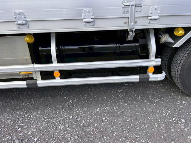 日野レンジャーアルミウイング中型（4t）[写真14]