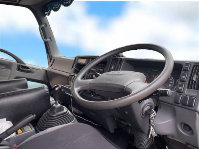 いすゞフォワードクレーン4段中型（4t）[写真34]