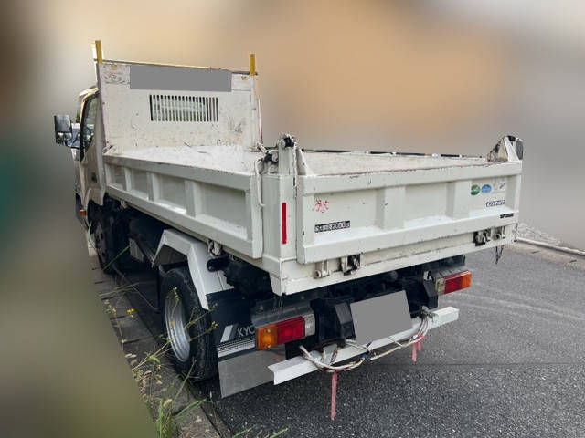 トヨタダイナ三転ダンプ小型（2t・3t）[写真02]