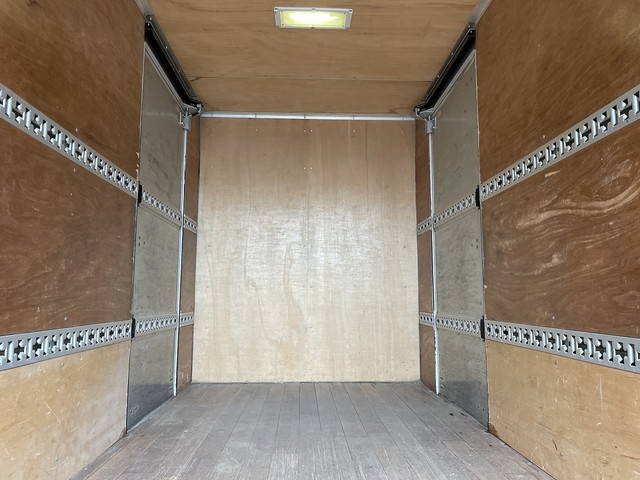 いすゞエルフアルミバン小型（2t・3t）[写真11]