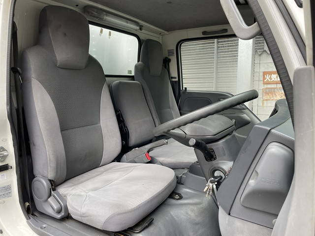 いすゞエルフアルミバン小型（2t・3t）[写真20]