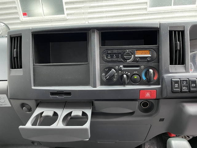 いすゞエルフアルミバン小型（2t・3t）[写真22]