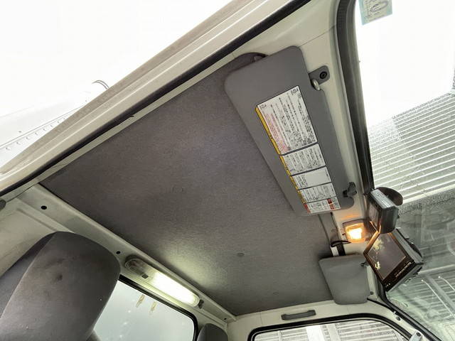 いすゞエルフアルミバン小型（2t・3t）[写真24]