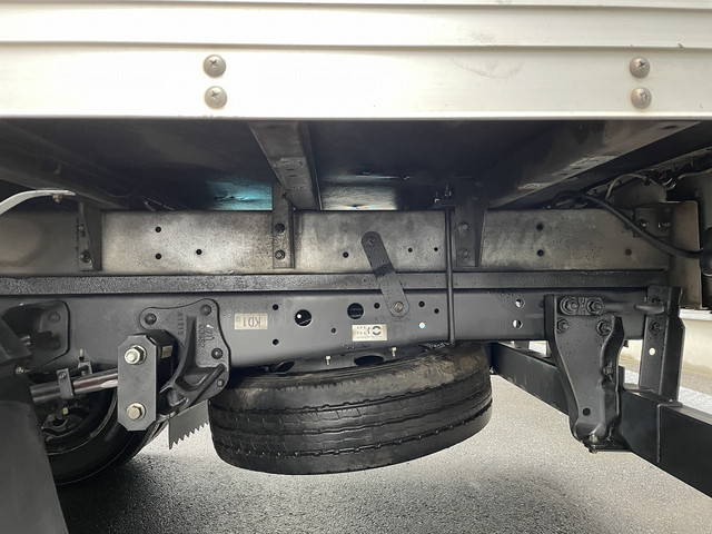 いすゞエルフアルミバン小型（2t・3t）[写真29]