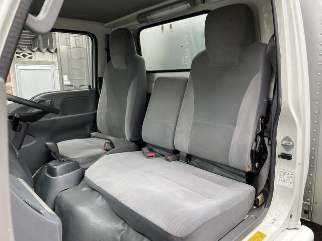 いすゞエルフアルミバン小型（2t・3t）[写真37]