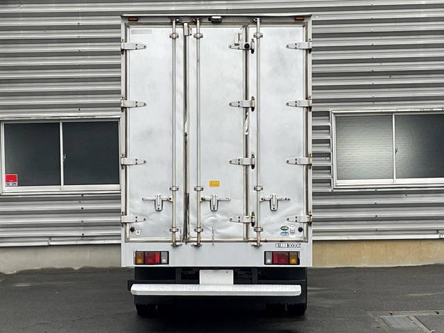 いすゞエルフアルミバン小型（2t・3t）[写真04]