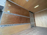 いすゞエルフアルミバン小型（2t・3t）[写真08]