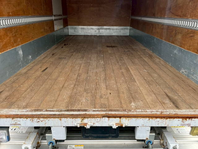 日野デュトロアルミバン小型（2t・3t）[写真19]