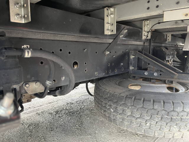 日野デュトロアルミバン小型（2t・3t）[写真20]