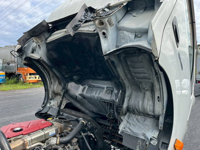 日野デュトロアルミバン小型（2t・3t）[写真22]