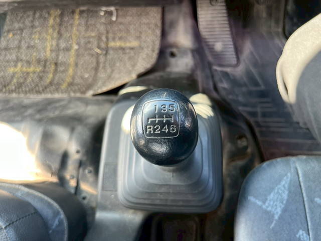 日野レンジャーコンテナ専用車中型（4t）[写真32]